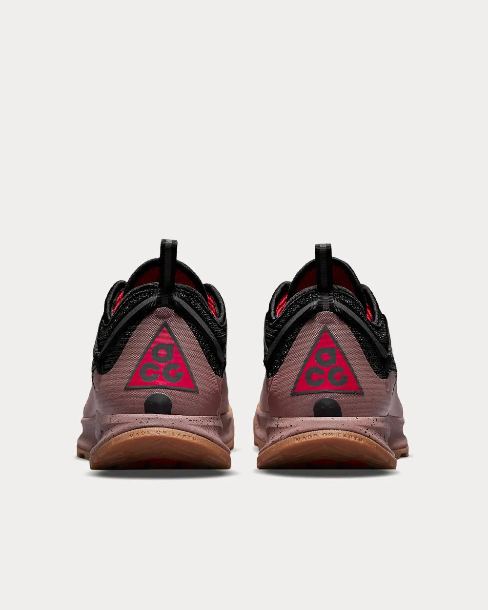 ACG Air Nasu 2 Smokey Mauve / University Red / Black Low Top Sneakers