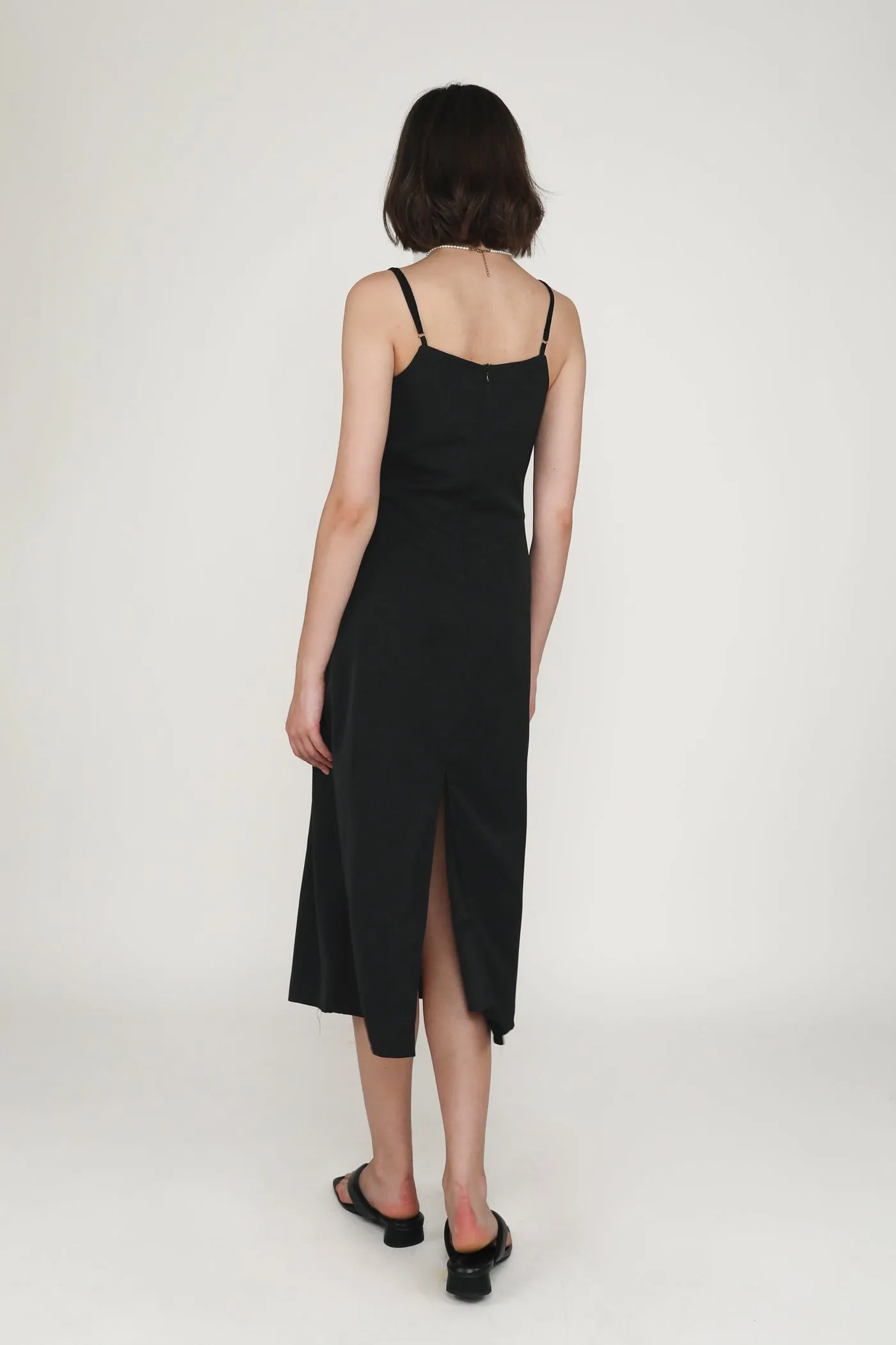 Anda Basic Slip Dress