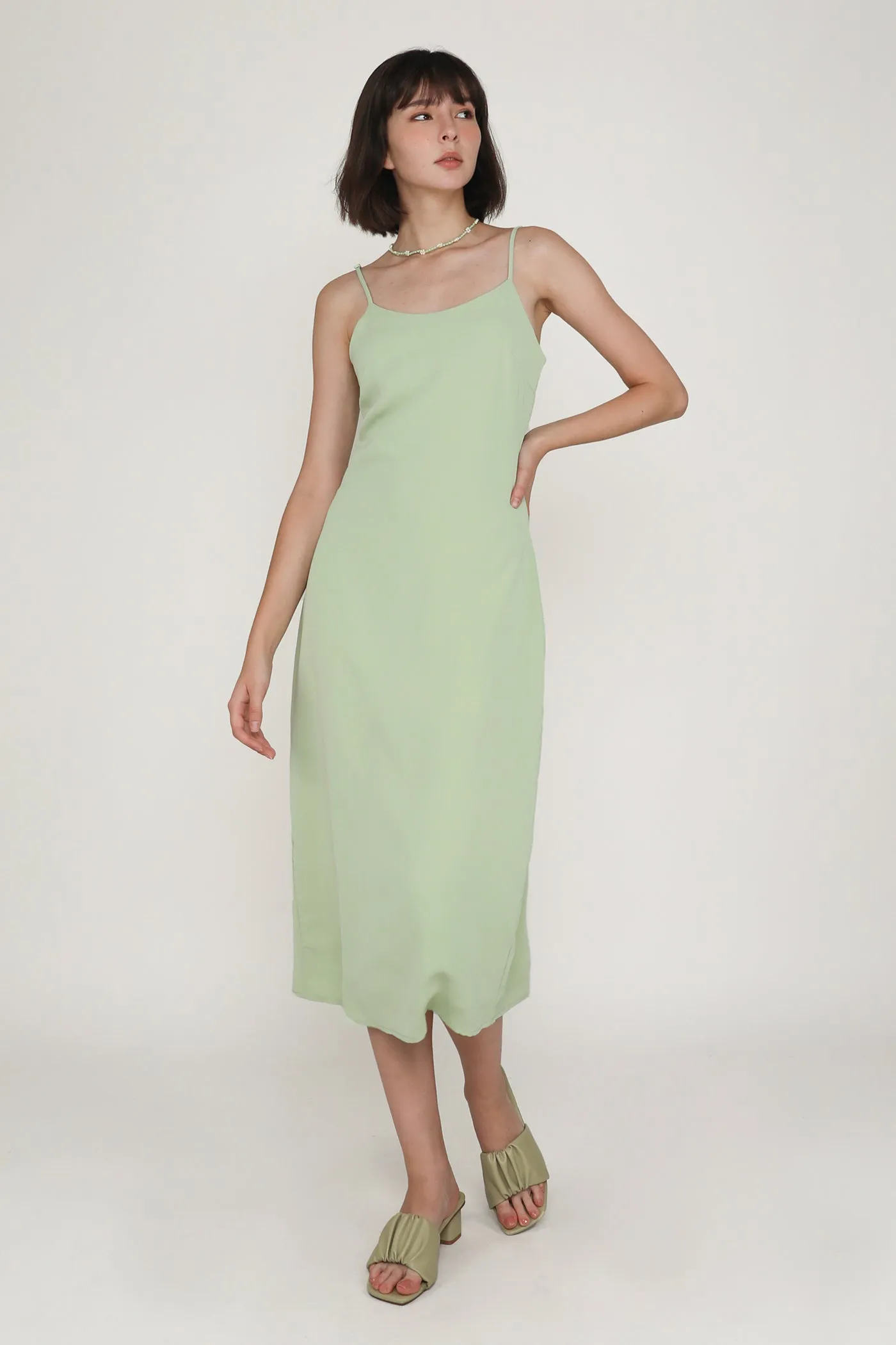 Anda Basic Slip Dress