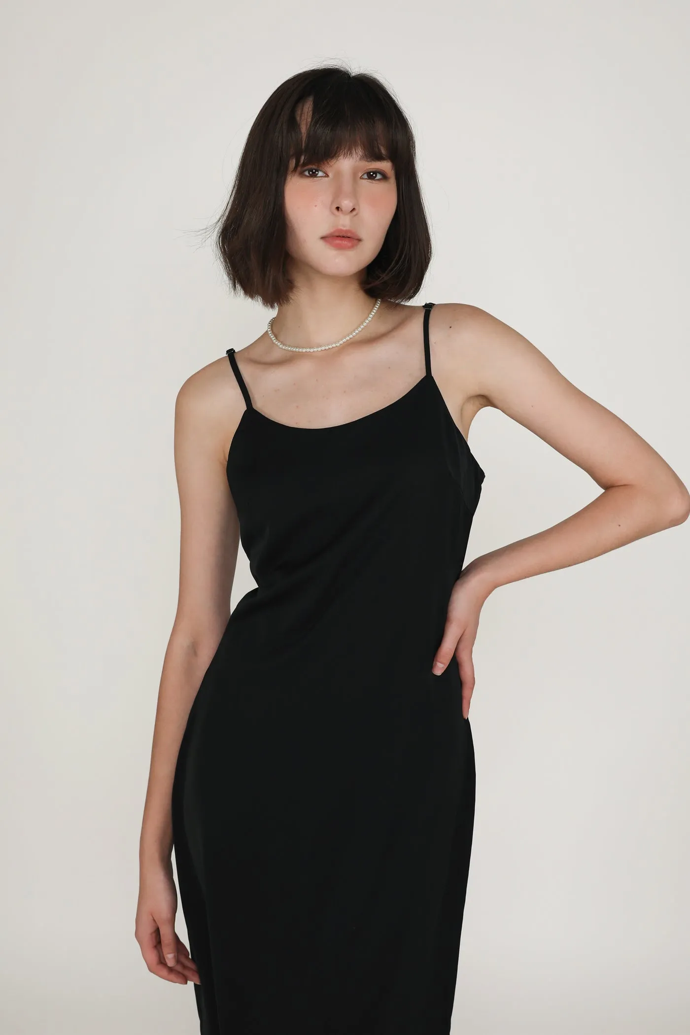 Anda Basic Slip Dress