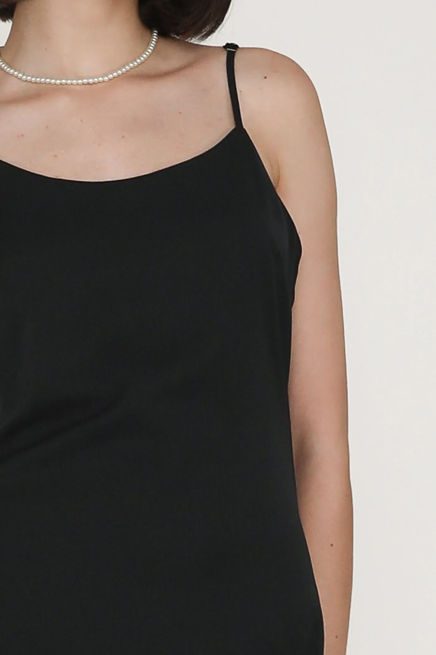 Anda Basic Slip Dress