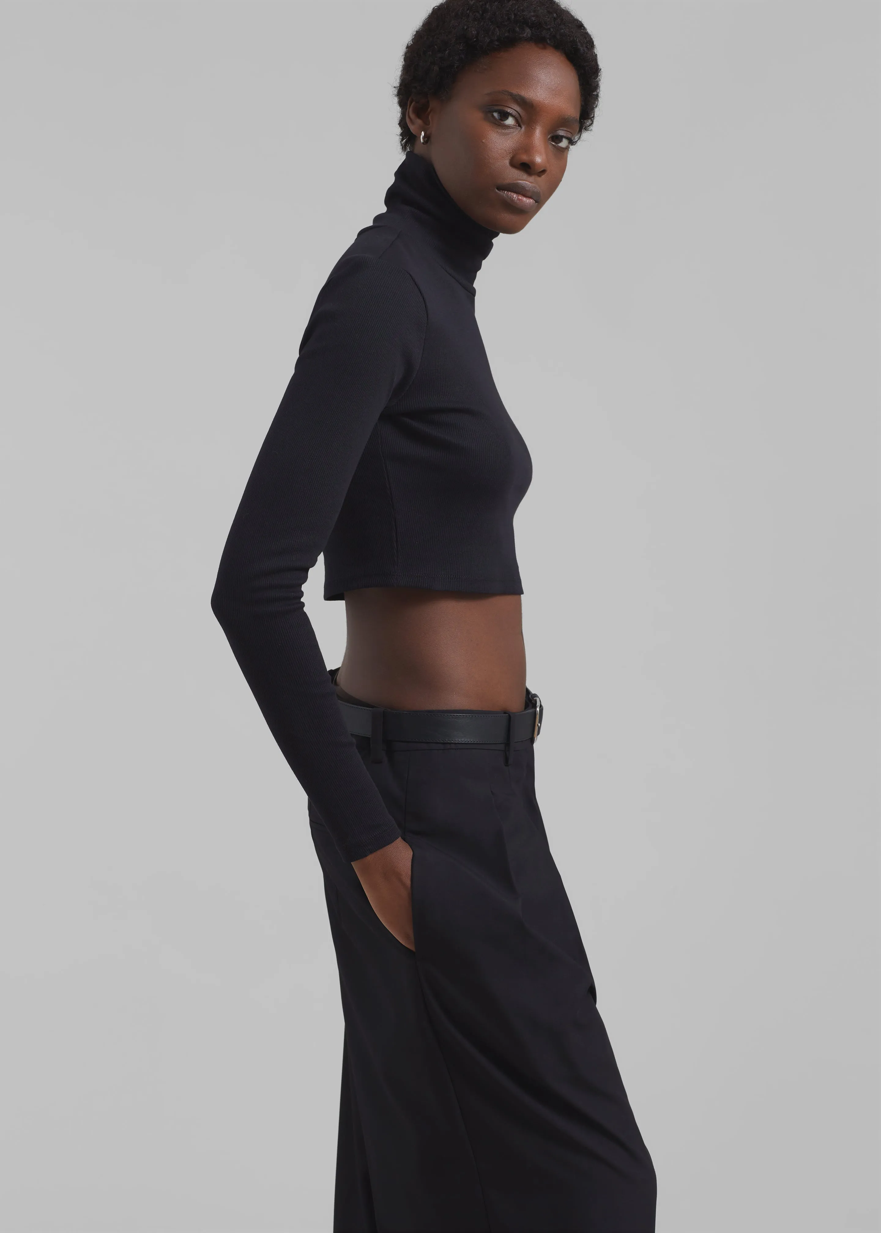 Gestuz Drew GZ LS Cropped Rollneck - Black