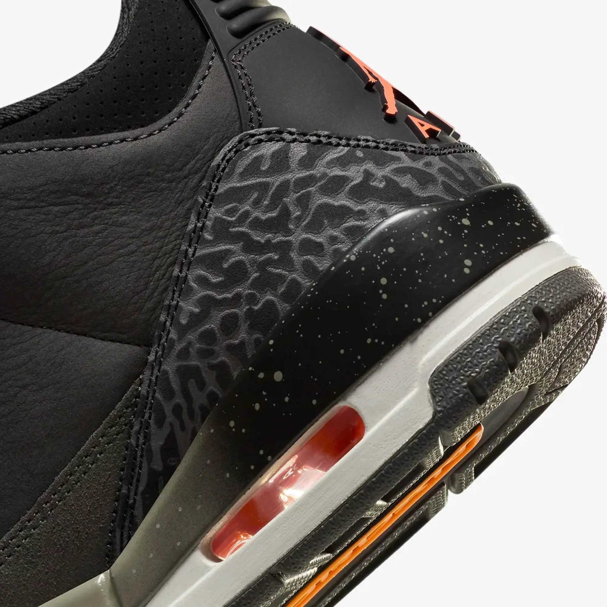 Jordan | AIR JORDAN 3 "FEAR"  { NIGHT STADIUM/TOTAL ORANGE-BLACK