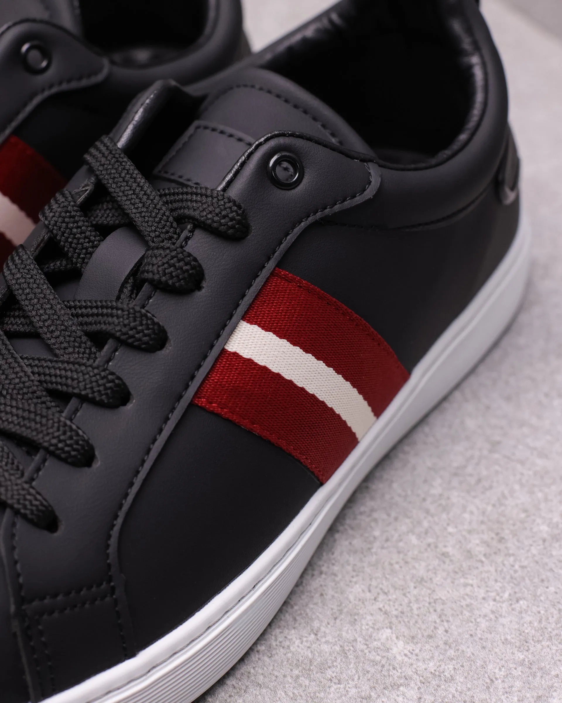 Tomaz TR999L Ladies Sneakers