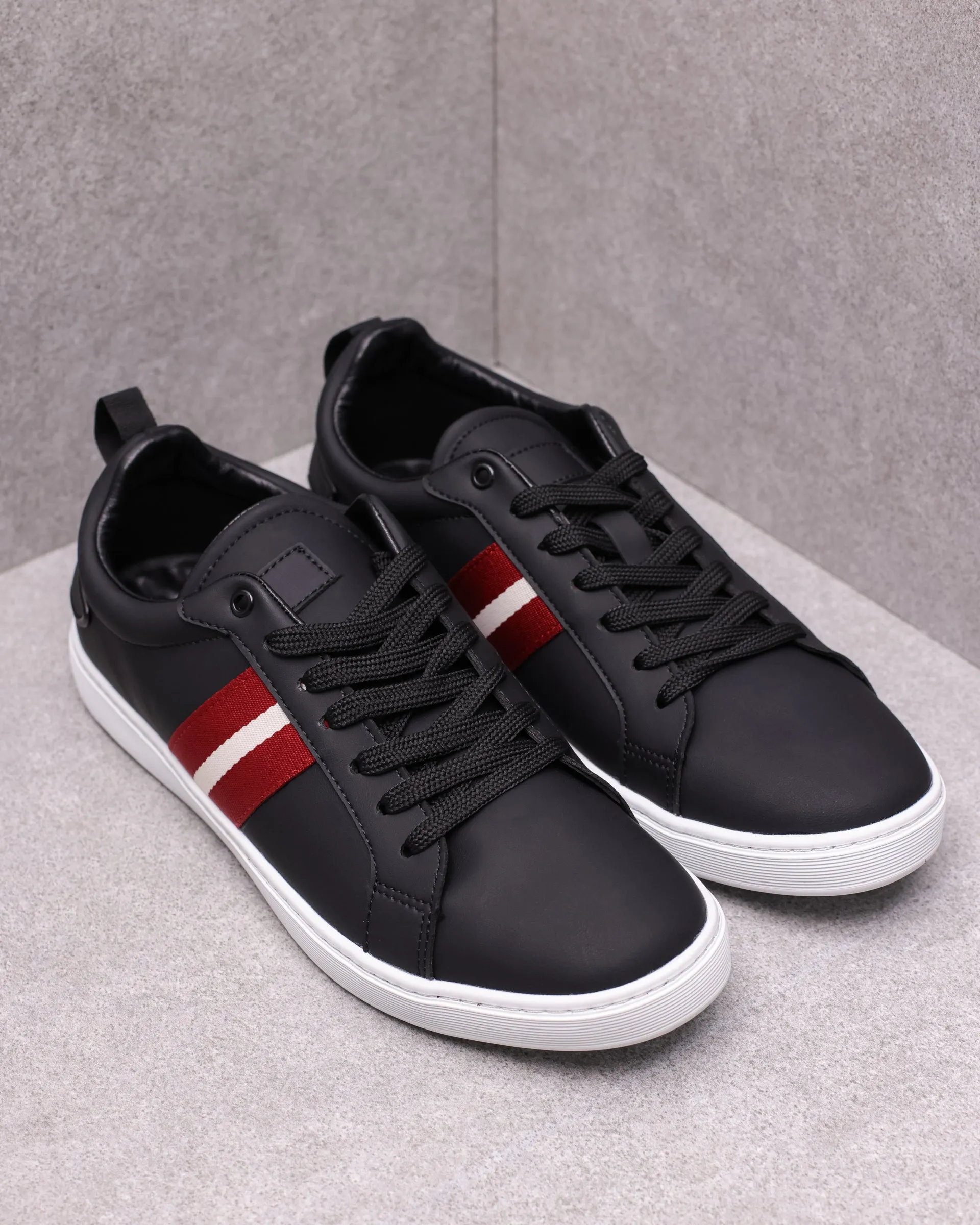 Tomaz TR999L Ladies Sneakers